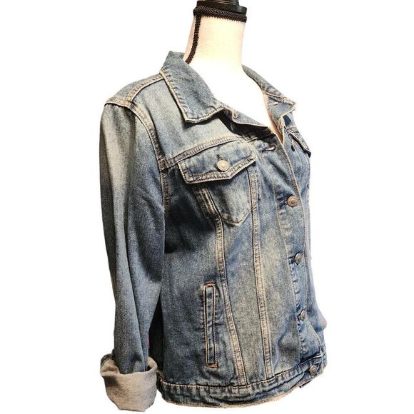 Silver Jeans Jackets & Blazers - Silver Jeans Co. Denim Jacket in Medium Wash, Size Medium
